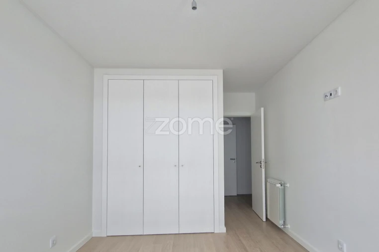 Apartamento T2 para Venda em Tavarede Foto 9
