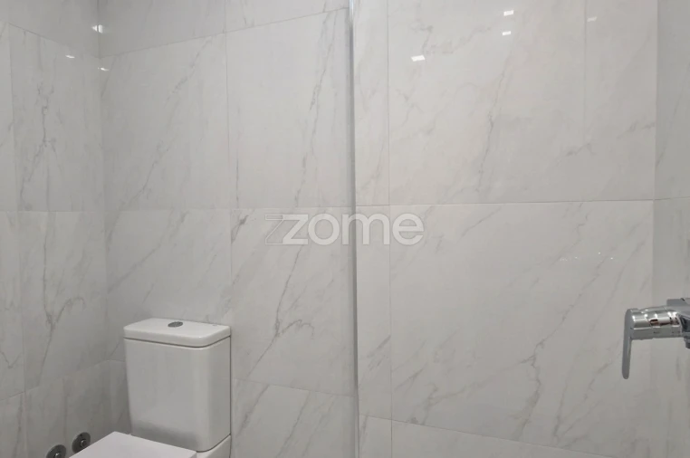 Apartamento T2 para Venda em Tavarede Foto 12