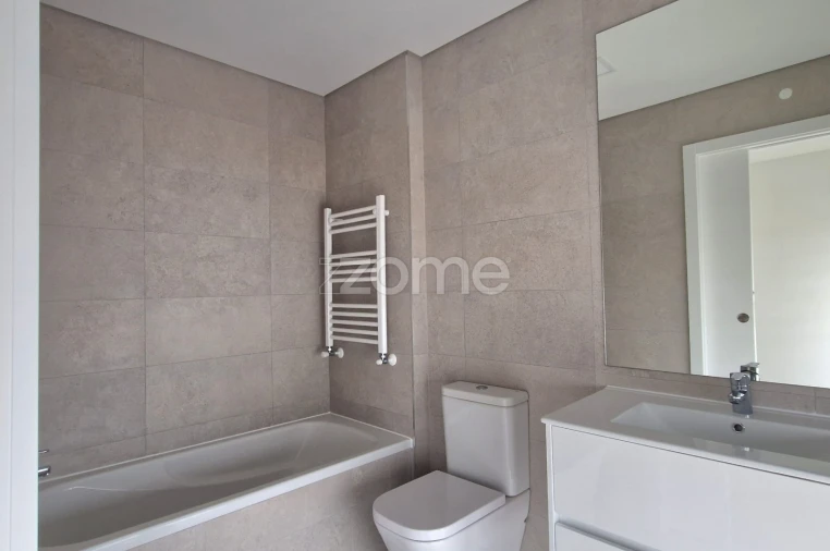 Apartamento T2 para Venda em Tavarede Foto 14