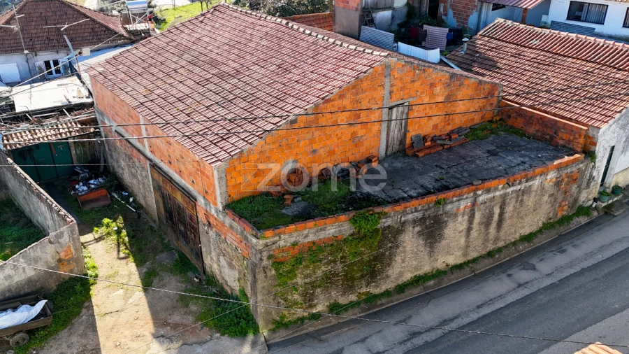 Moradia T4 para Venda em Miranda do Corvo