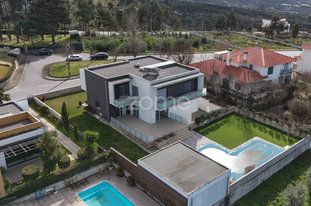 Moradia T5 para Venda em Oliveira do Hospital e São Paio de Gramaços Foto 73