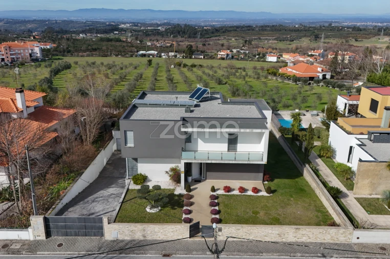 Moradia T5 para Venda em Oliveira do Hospital e São Paio de Gramaços Foto 57