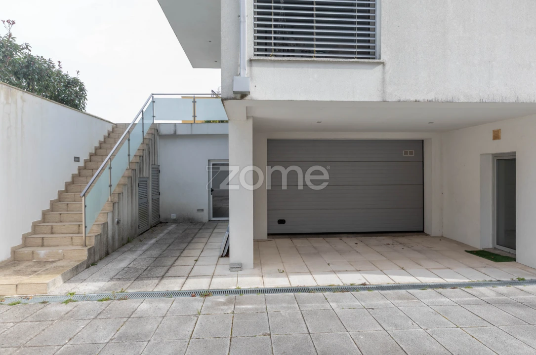 Moradia T5 para Venda em Oliveira do Hospital e São Paio de Gramaços Foto 11