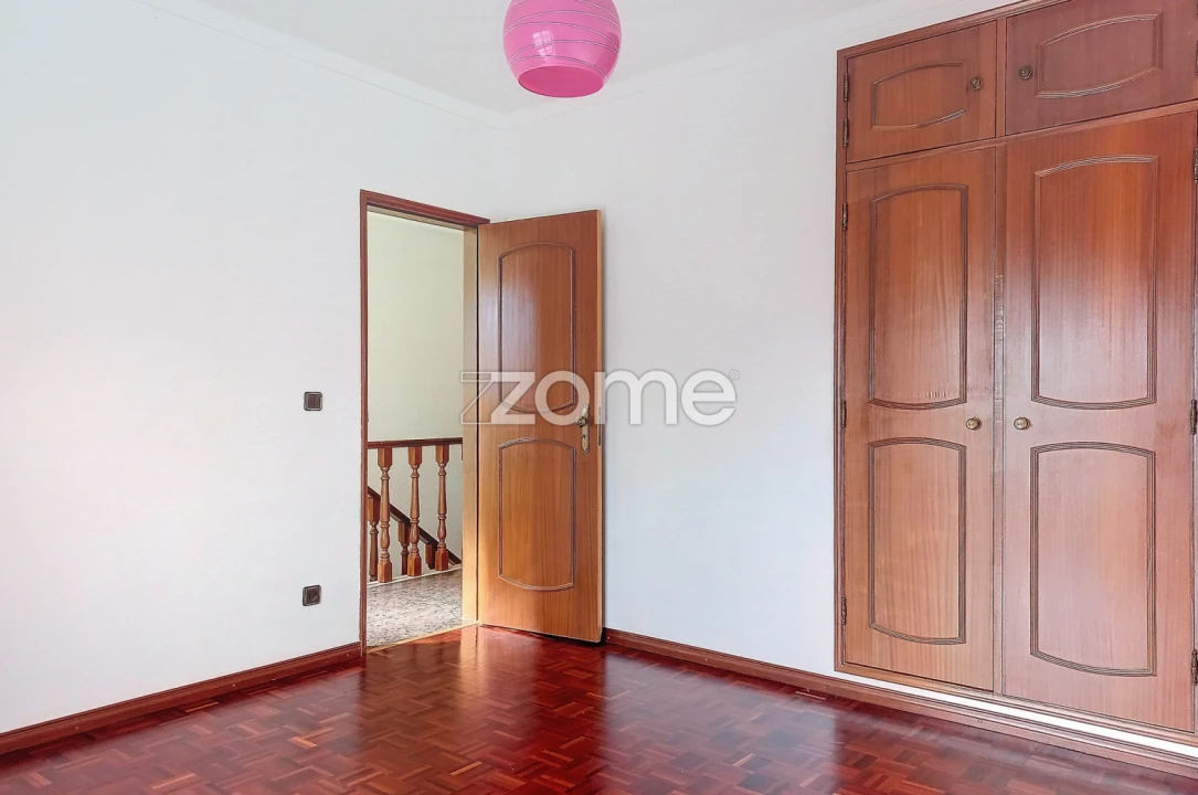 Moradia T4 para Venda em Almagreira Foto 17