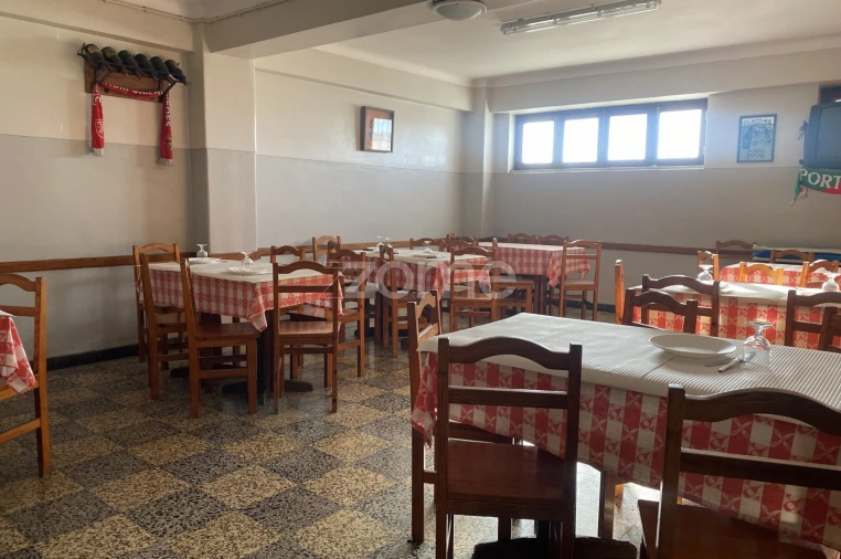 Negócio para Venda em Sé Nova, Santa Cruz, Almedina e São Bartolomeu Foto 2