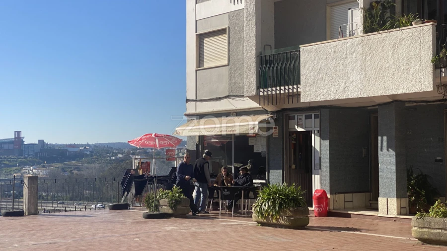 Negócio para Venda em Sé Nova, Santa Cruz, Almedina e São Bartolomeu