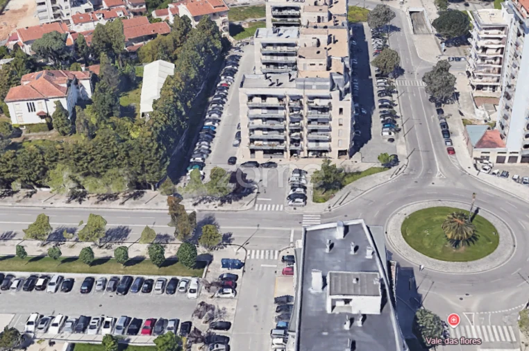 Negócio para Venda em Santo Antonio dos Olivais Foto 3