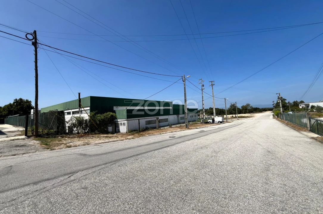 Terreno Comércio / Armazém para Venda em Nelas Foto 19