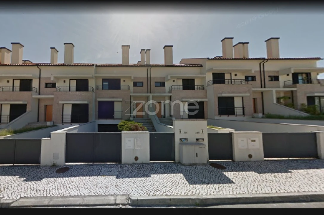 Moradia T5 para Venda em Repeses e São Salvador Foto 33