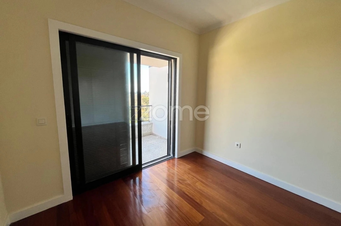 Moradia T5 para Venda em Repeses e São Salvador Foto 11