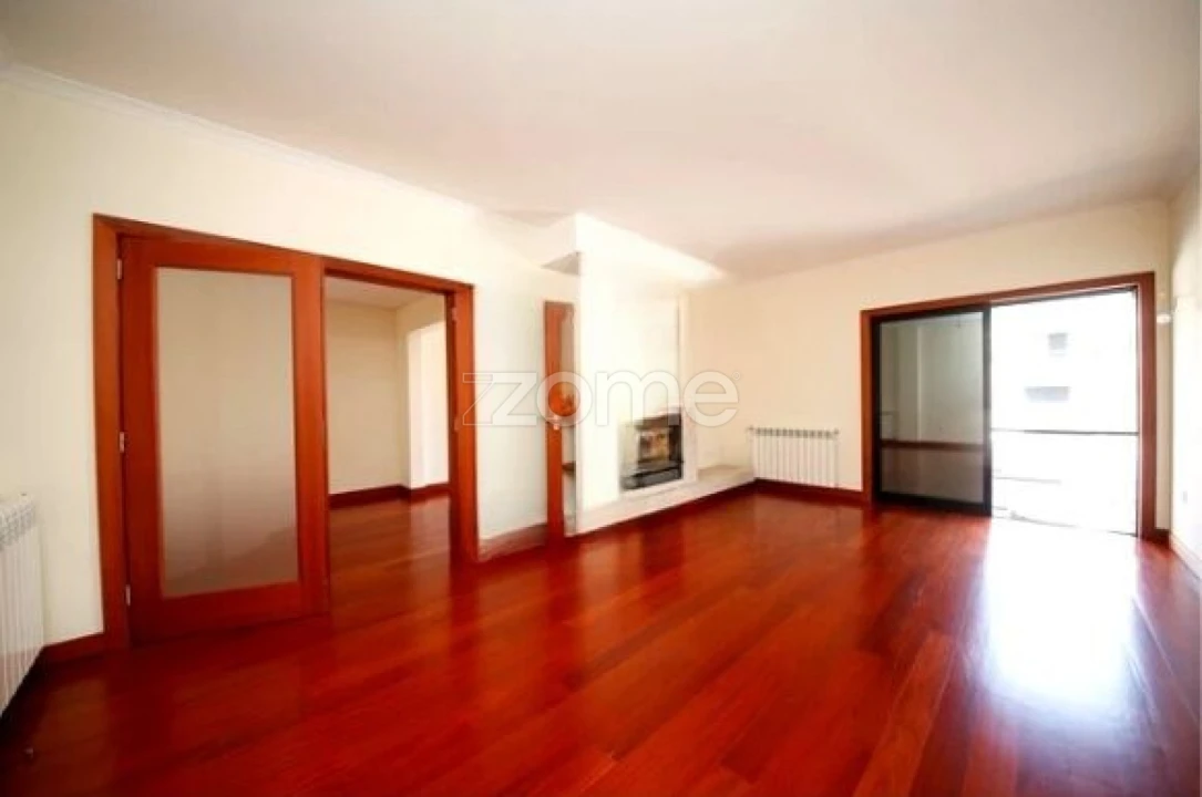 Moradia T5 para Venda em Repeses e São Salvador Foto 5
