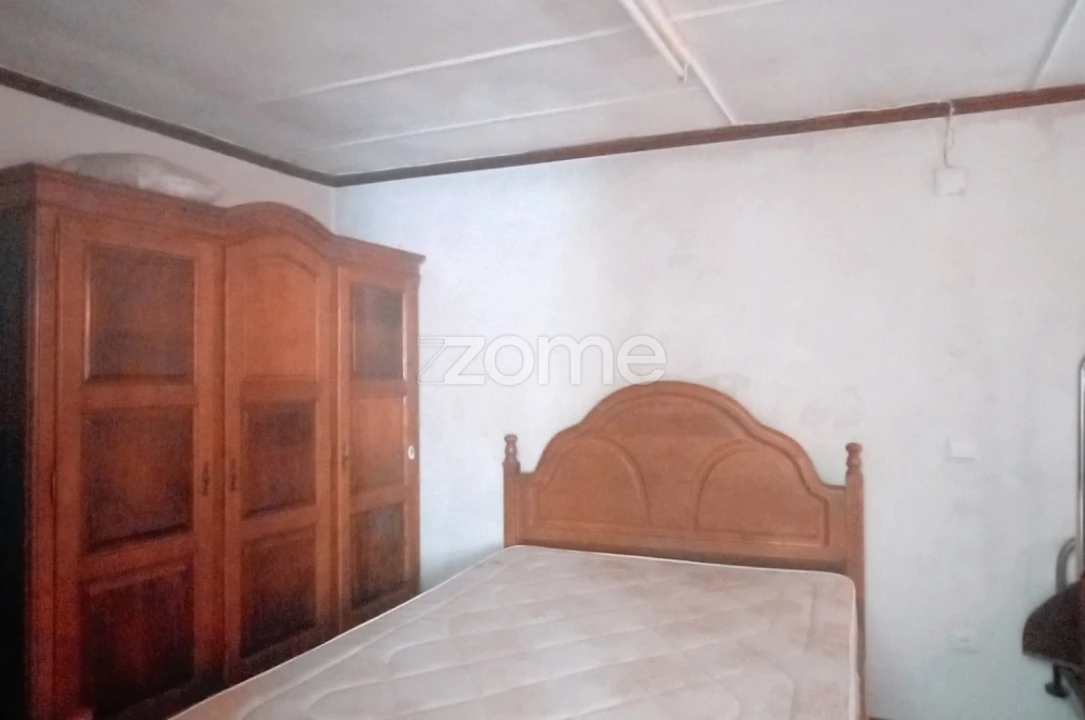 Moradia T4 para Venda em Semide e Rio Vide Foto 11