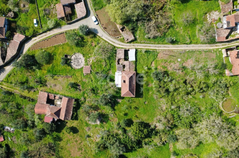 Moradia T4 para Venda em Vila Cã Foto 12
