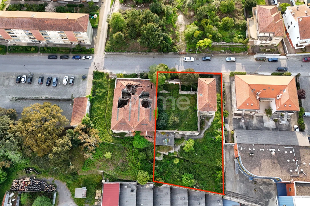 Moradia T4 para Venda em Campanhã Foto 2