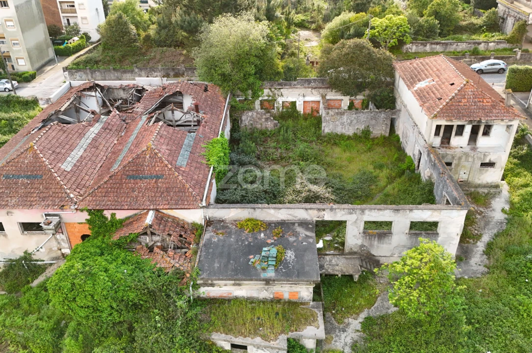 Moradia T4 para Venda em Campanhã Foto 6