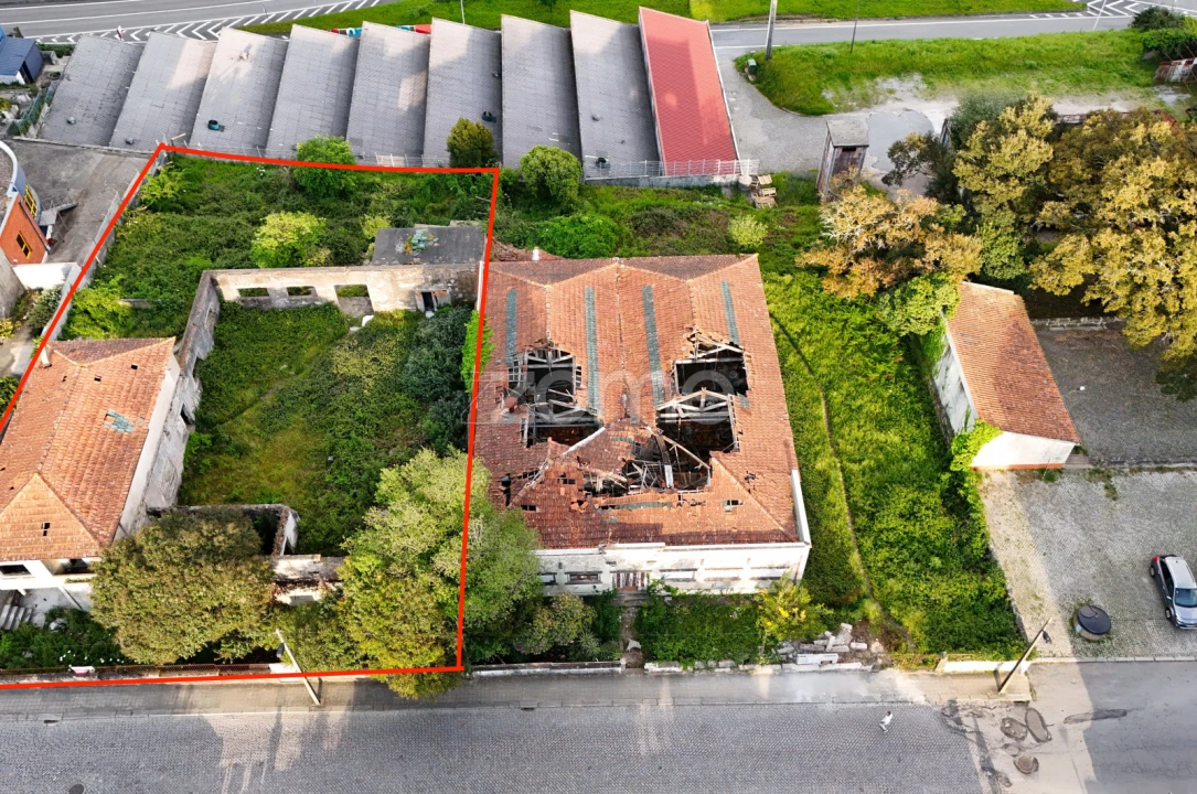 Moradia T4 para Venda em Campanhã Foto 3