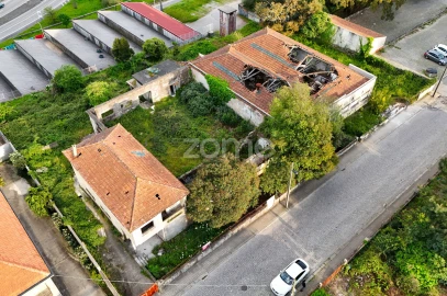 Moradia T4 para Venda em Campanhã