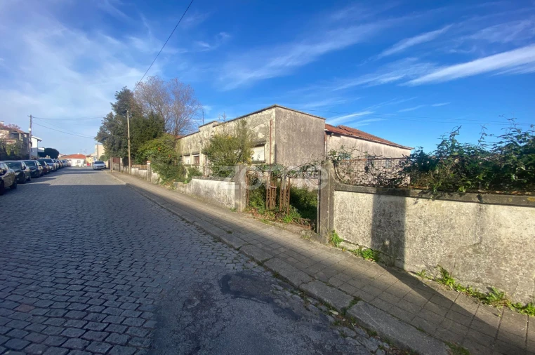 Moradia T4 para Venda em Campanhã Foto 16