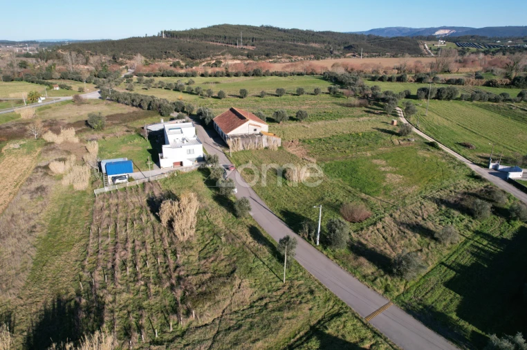 Terreno para Venda em Soure Foto 2
