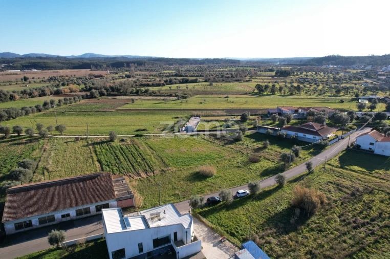 Terreno para Venda em Soure Foto 7