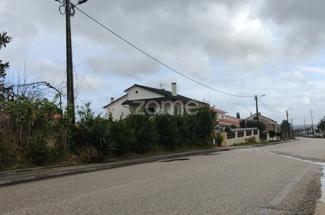 Terreno para Venda em Caxarias Foto 8