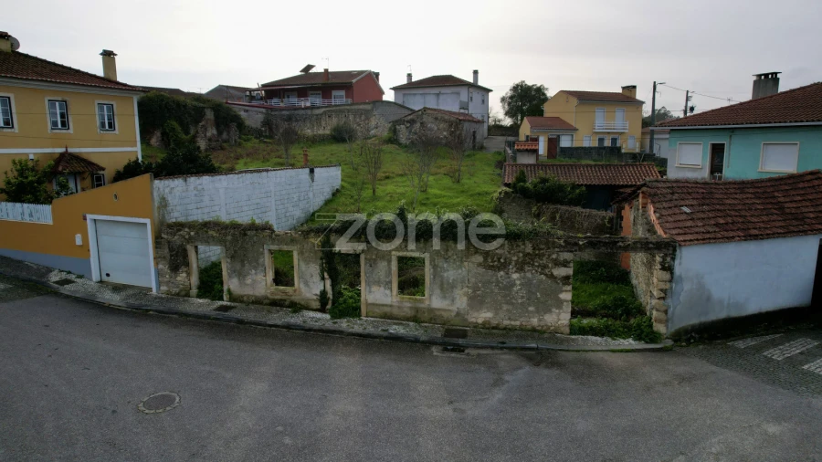 Moradia T3 para Venda em Barcouço
