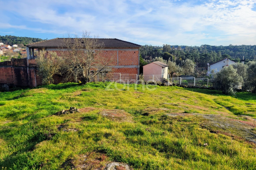 Terreno para Venda em Silgueiros Foto 1