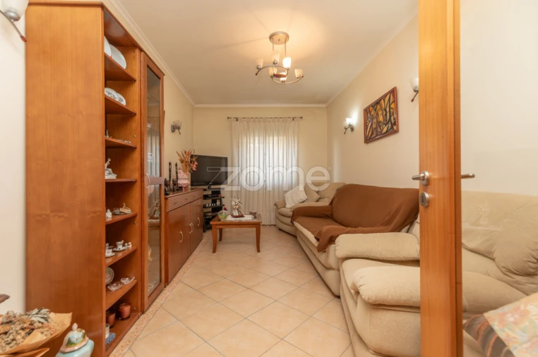 Moradia T6 para Venda em Cedrim e Paradela Foto 14