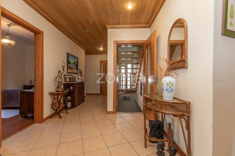 Moradia T6 para Venda em Cedrim e Paradela Foto 18