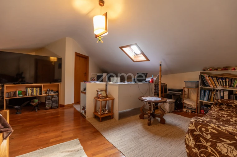 Moradia T6 para Venda em Cedrim e Paradela Foto 26