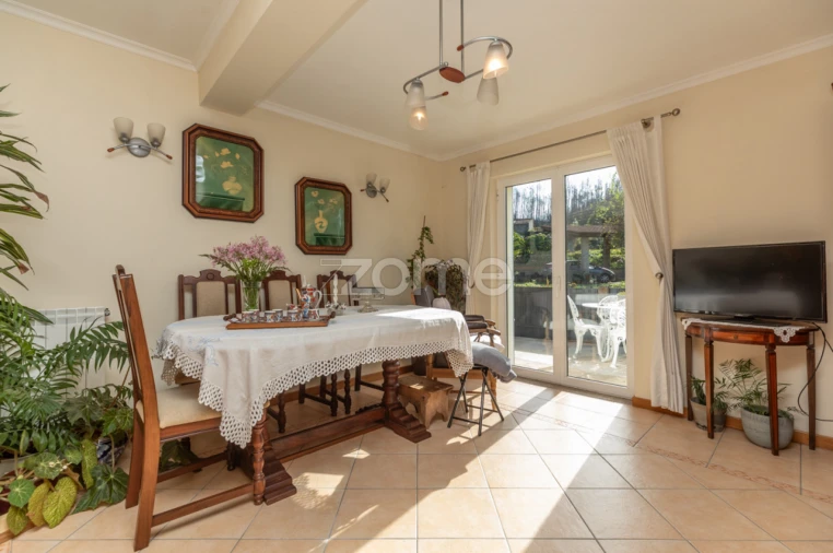 Moradia T6 para Venda em Cedrim e Paradela Foto 16