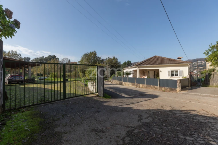 Moradia T6 para Venda em Cedrim e Paradela Foto 37