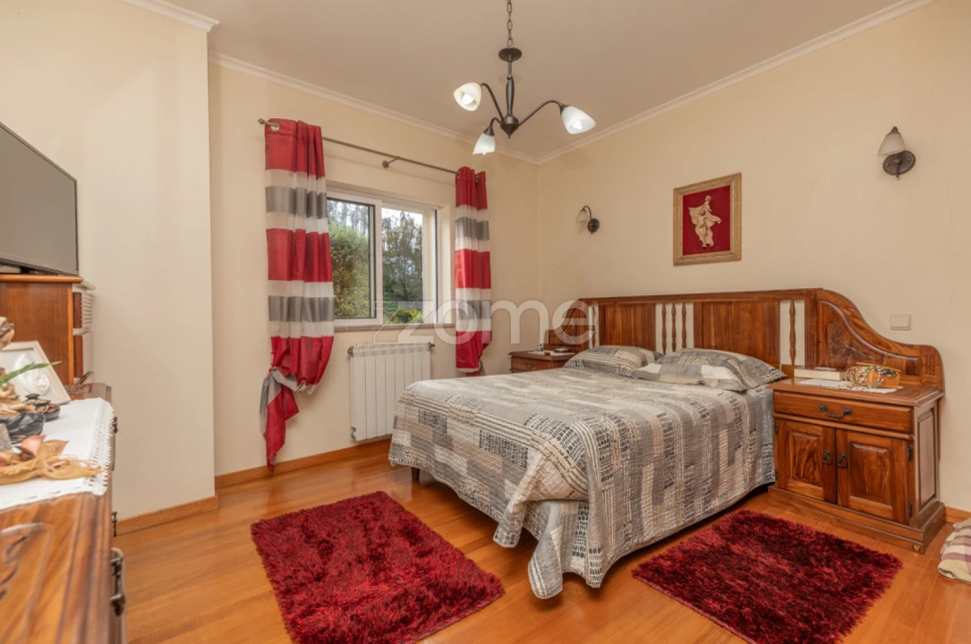 Moradia T6 para Venda em Cedrim e Paradela Foto 19