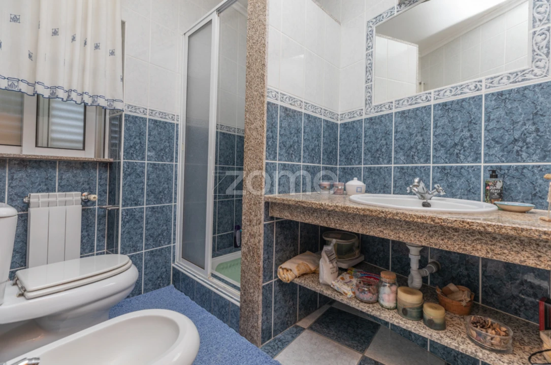 Moradia T6 para Venda em Cedrim e Paradela Foto 22