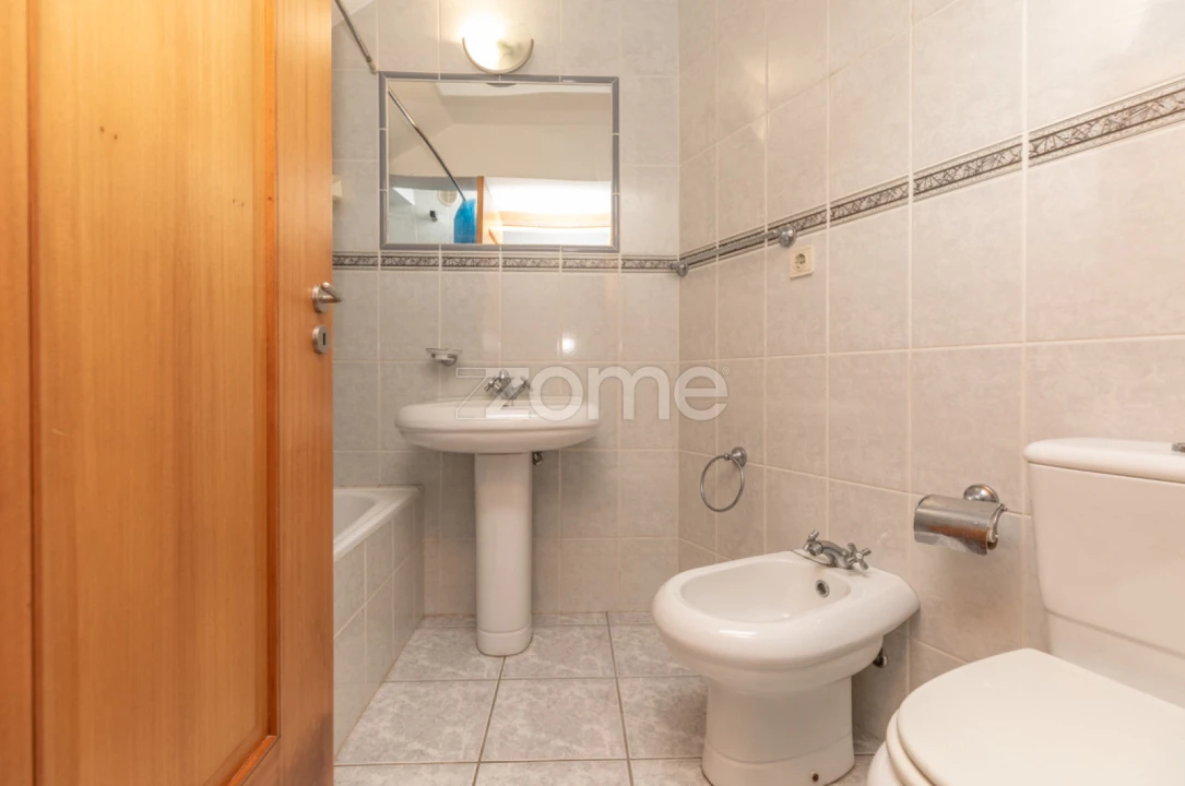 Moradia T6 para Venda em Cedrim e Paradela Foto 32