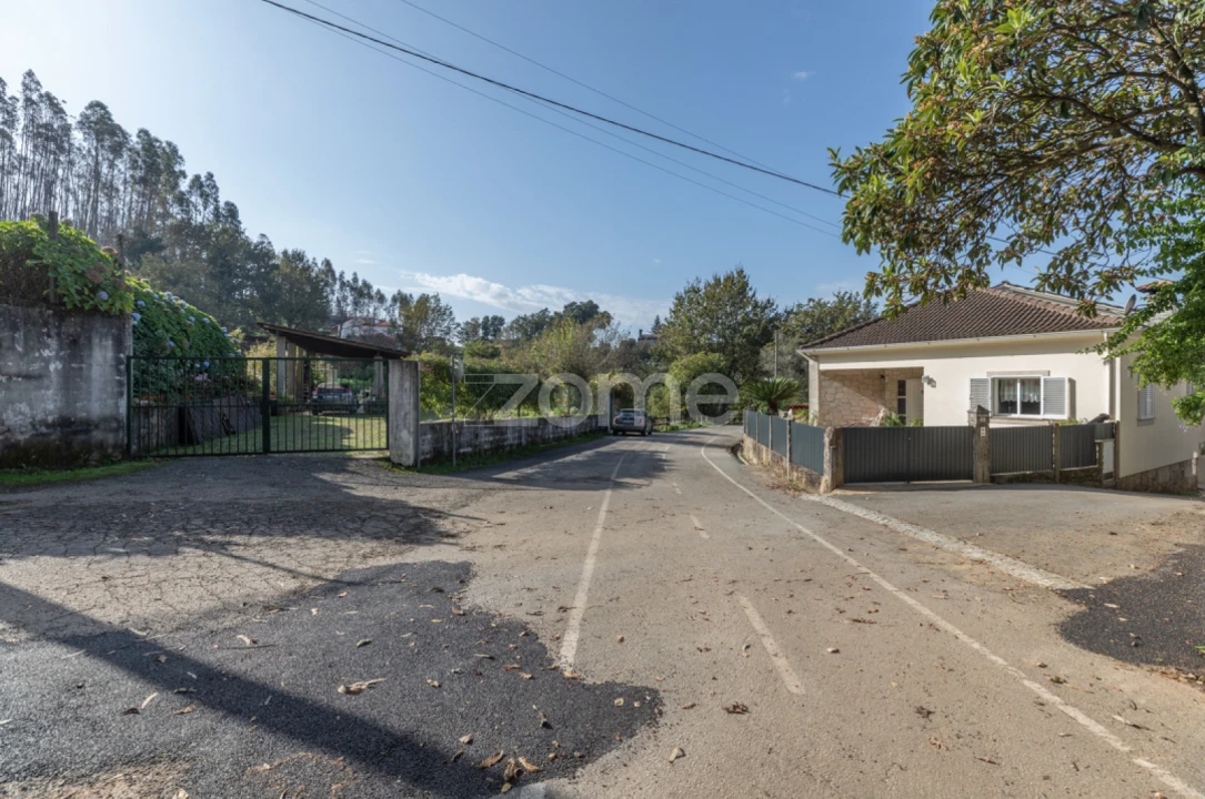 Moradia T6 para Venda em Cedrim e Paradela Foto 36