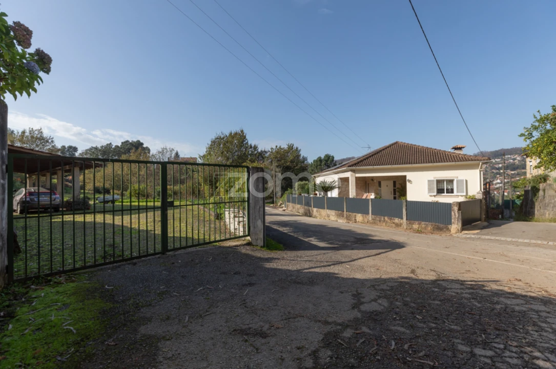 Moradia T6 para Venda em Cedrim e Paradela Foto 37