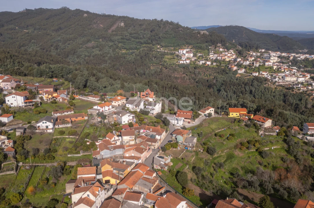 Moradia T4 para Venda em Lorvão Foto 19