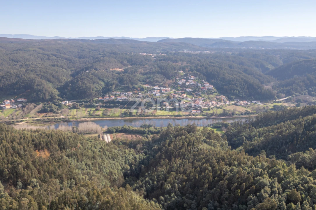 Moradia T4 para Venda em Lorvão Foto 21