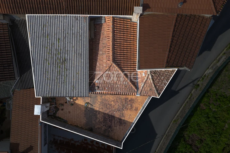 Moradia T4 para Venda em Lorvão Foto 4