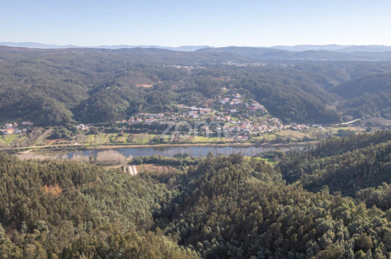 Moradia T4 para Venda em Lorvão Foto 21