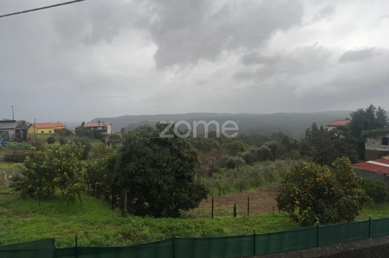 Moradia T4 para Venda em Lorvão Foto 26