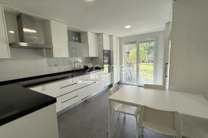 Apartamento T3 para Venda em Oeiras e São Julião da Barra, Paço de Arcos e Caxias