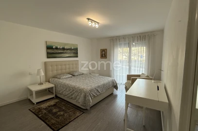 Apartamento T3 para Venda em Oeiras e São Julião da Barra, Paço de Arcos e Caxias