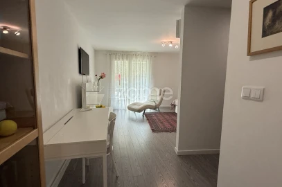 Apartamento T3 para Venda em Oeiras e São Julião da Barra, Paço de Arcos e Caxias