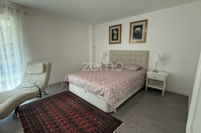 Apartamento T3 para Venda em Oeiras e São Julião da Barra, Paço de Arcos e Caxias