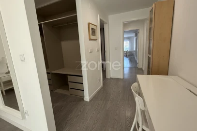 Apartamento T3 para Venda em Oeiras e São Julião da Barra, Paço de Arcos e Caxias