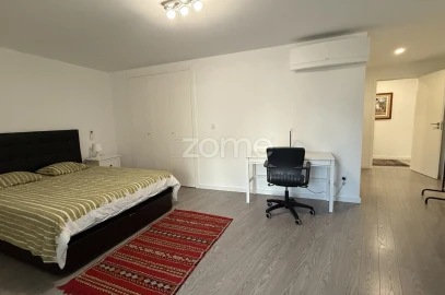 Apartamento T3 para Venda em Oeiras e São Julião da Barra, Paço de Arcos e Caxias