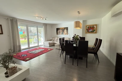 Apartamento T3 para Venda em Oeiras e São Julião da Barra, Paço de Arcos e Caxias