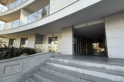Apartamento T3 para Venda em Oeiras e São Julião da Barra, Paço de Arcos e Caxias